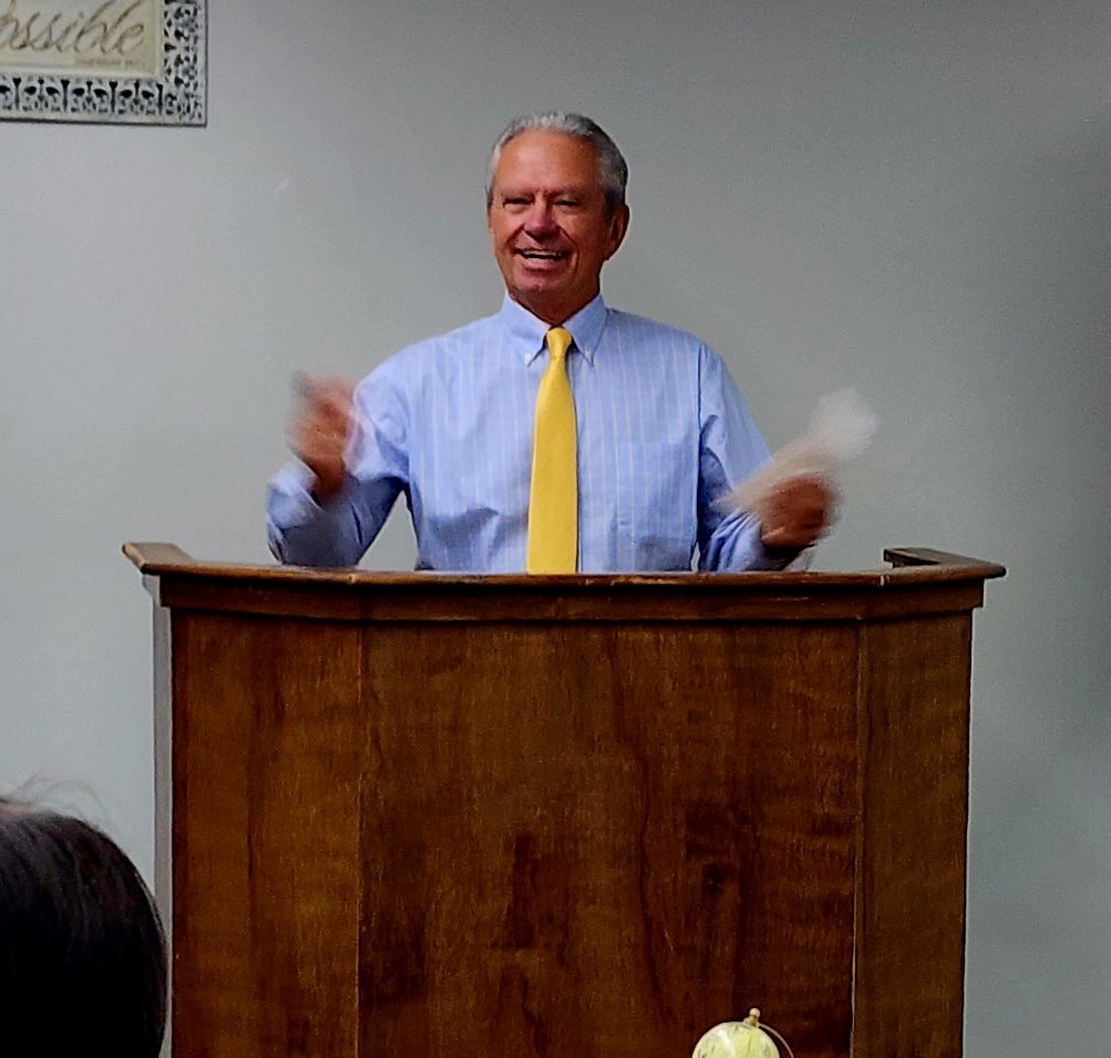 Bob Taylor preaching